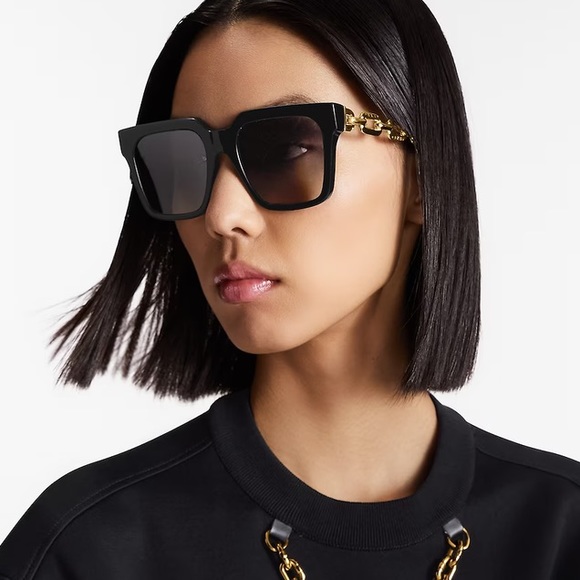 100% Authentic LV Edge Large Square Sunglasses**** Case and felt included - Picture 7 of 8